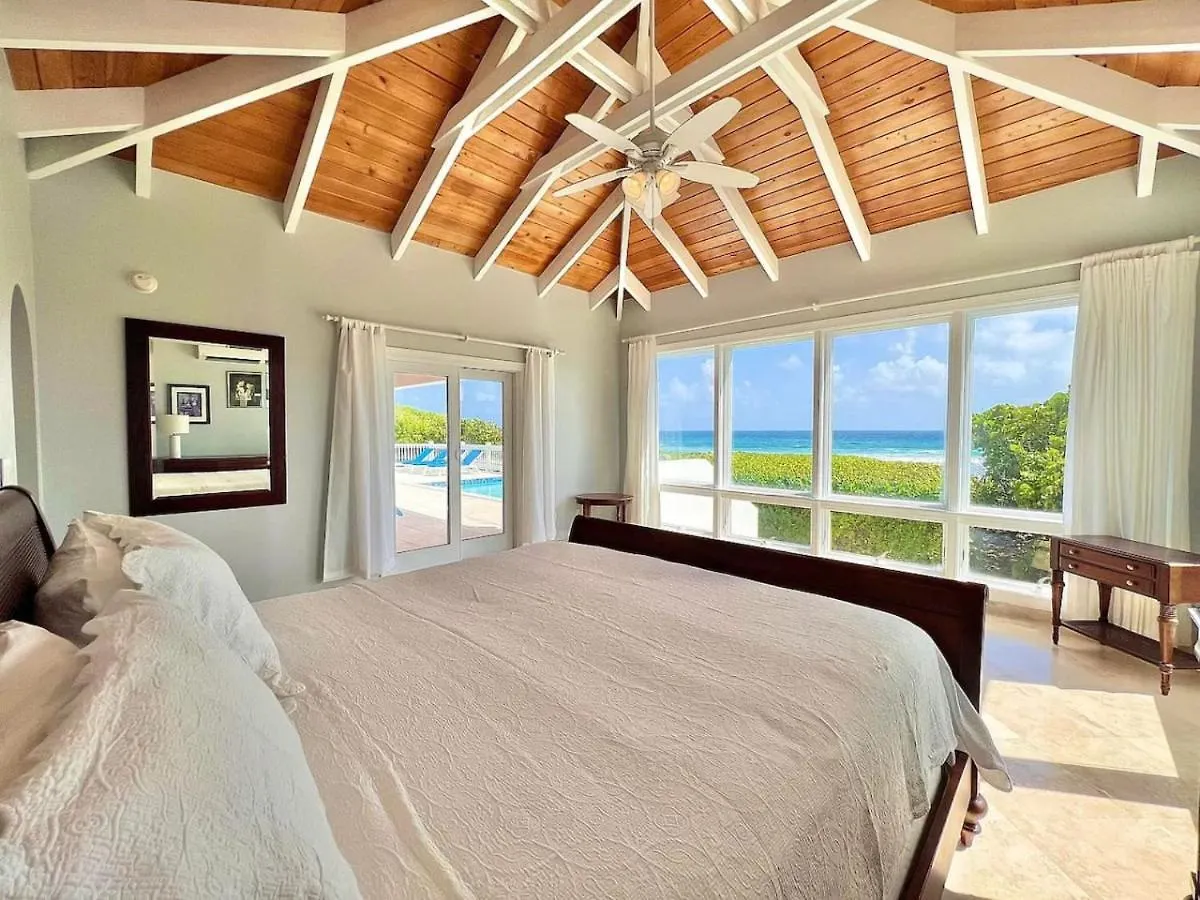 Holiday home Toes In The Sand Beach House Christiansted